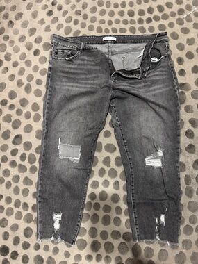 Womens Distressed Grey Skinny Jeans